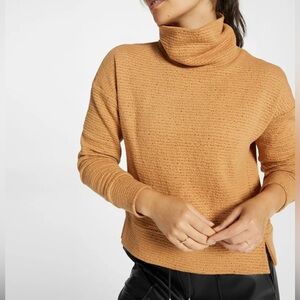 CALIA By CARRIE UNDERWOOD Cloud high neck Pullover Neck Sweater Golden Sz Medium